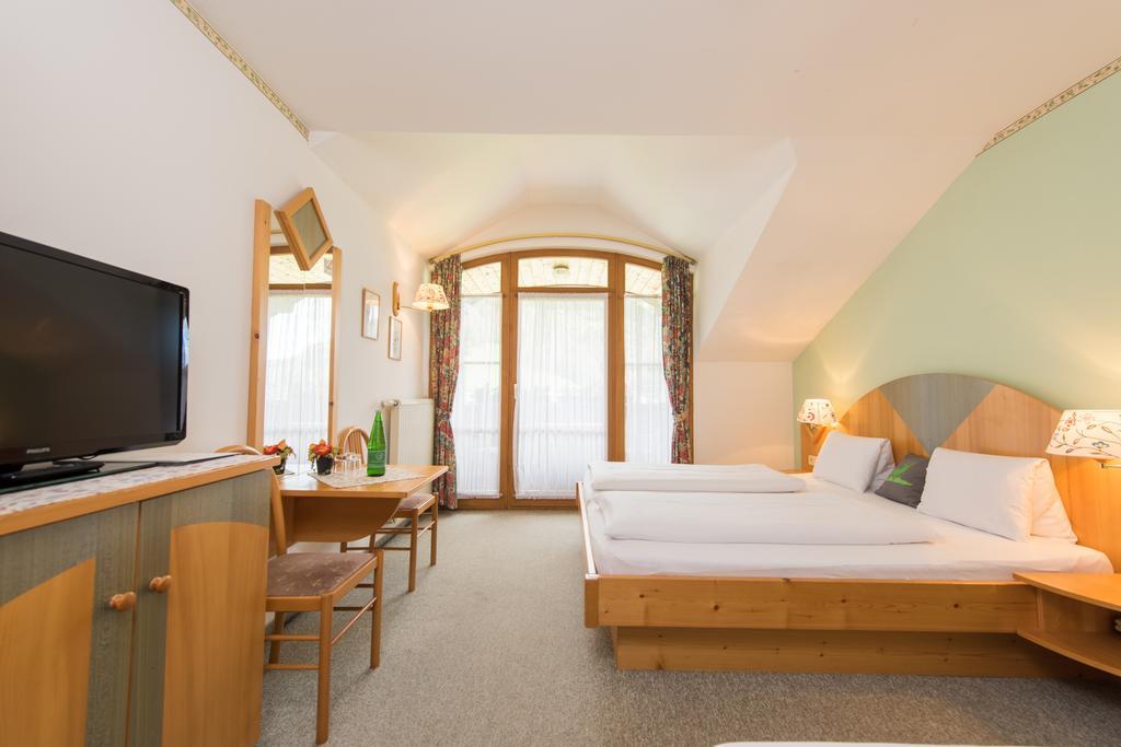 Hotel Moelltalerhof Rangersdorf Ruang foto