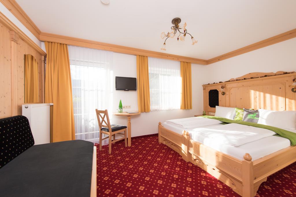 Hotel Moelltalerhof Rangersdorf Bagian luar foto